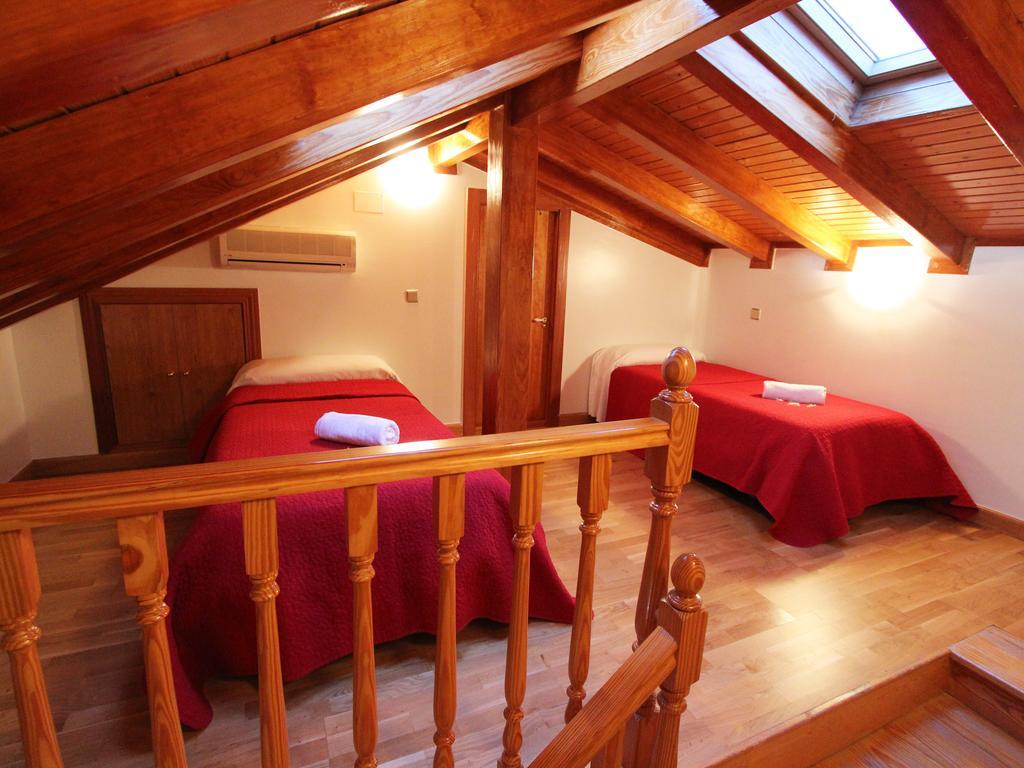 Apartamentos Good Stay Prado Madrid Szoba fotó
