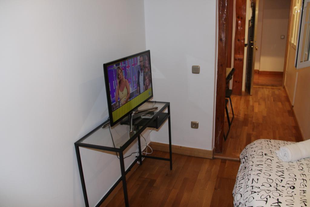 Apartamentos Good Stay Prado Madrid Szoba fotó