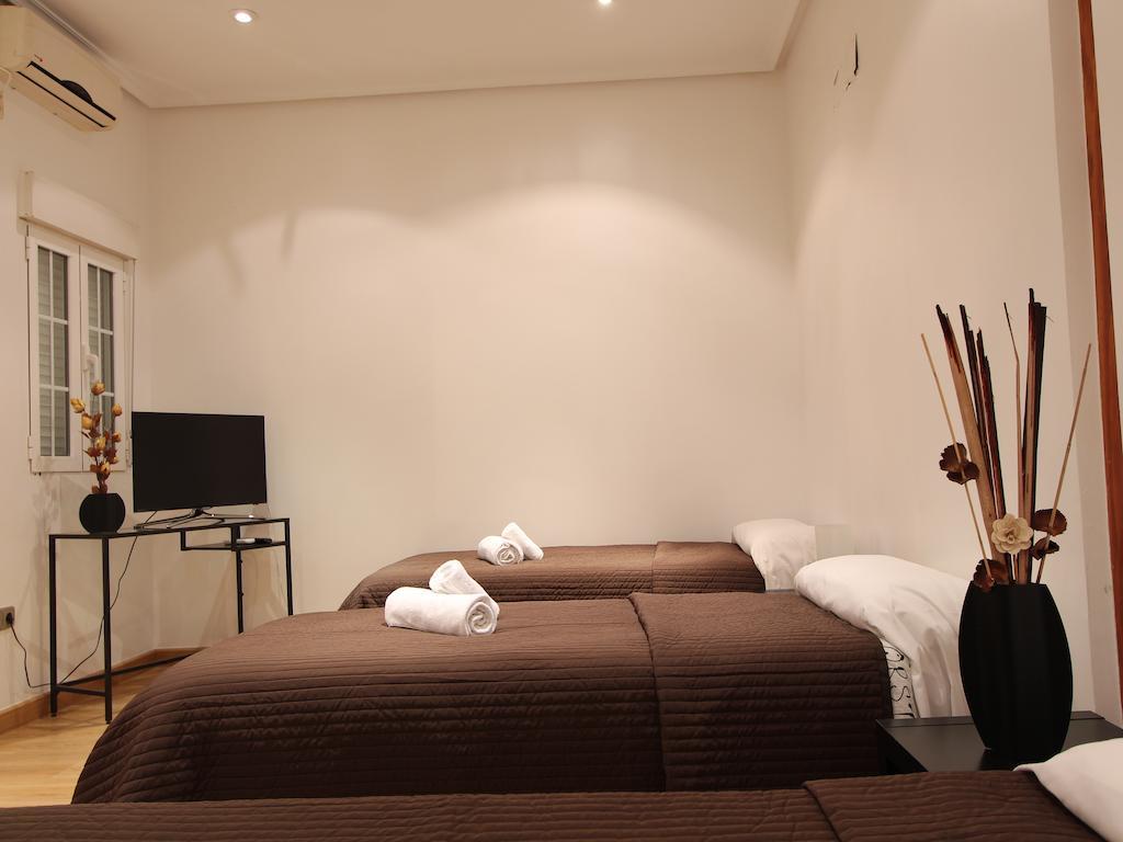 Apartamentos Good Stay Prado Madrid Szoba fotó