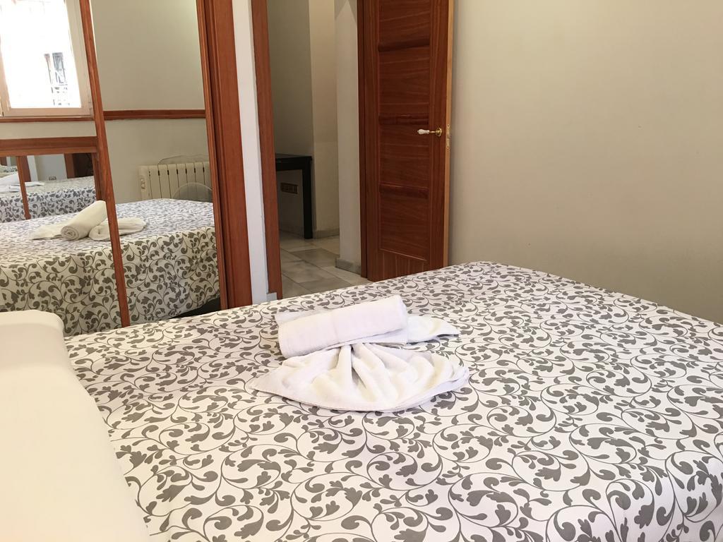 Apartamentos Good Stay Prado Madrid Kültér fotó