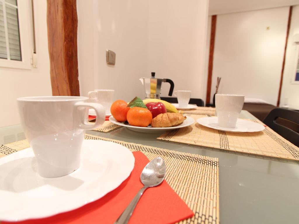 Apartamentos Good Stay Prado Madrid Szoba fotó
