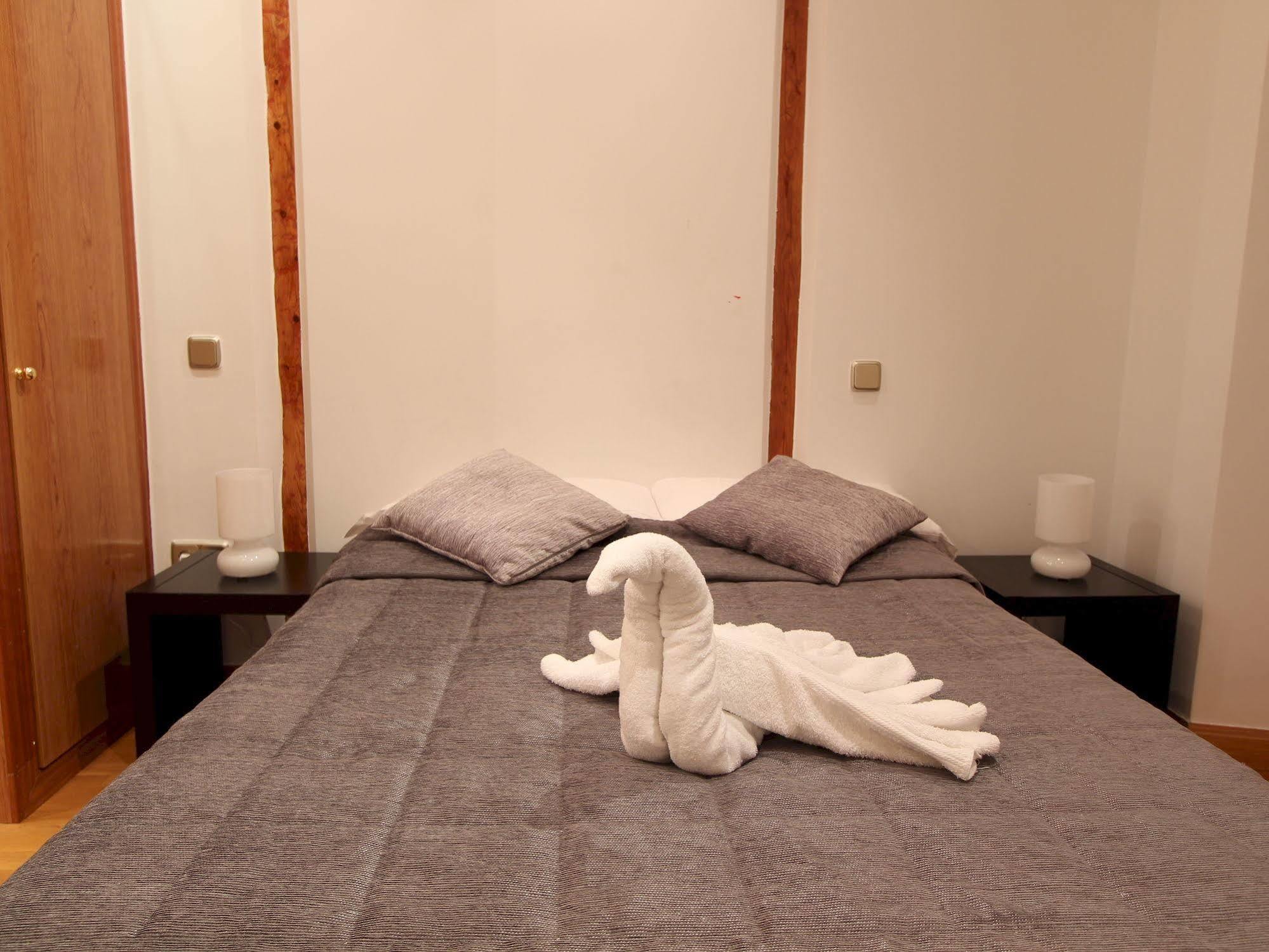 Apartamentos Good Stay Prado Madrid Kültér fotó