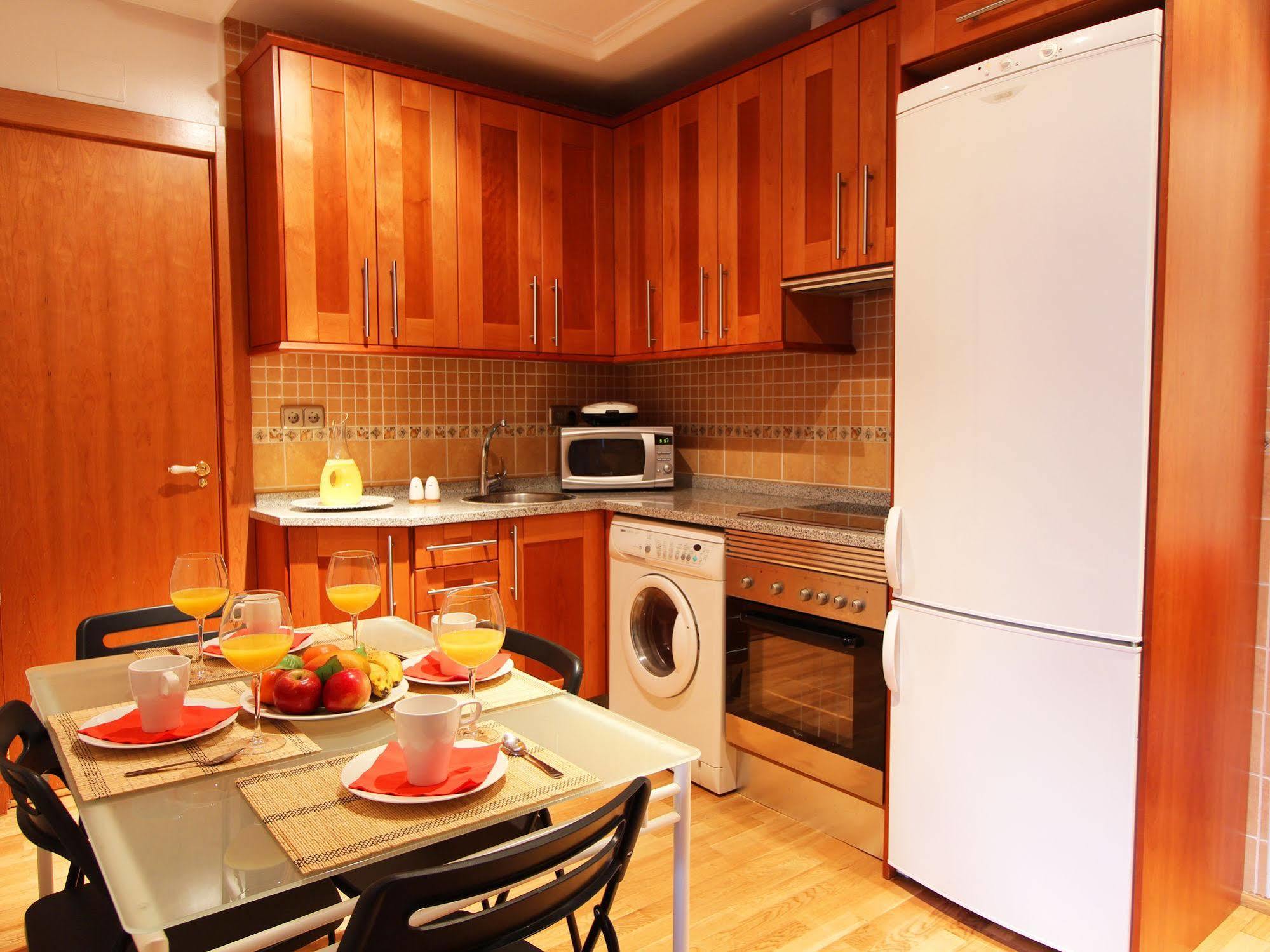 Apartamentos Good Stay Prado Madrid Kültér fotó